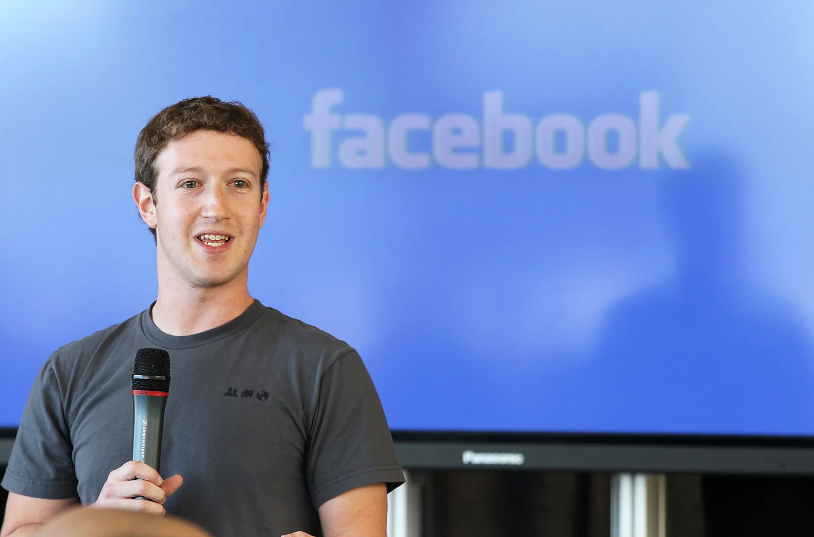 Mark Zuckerberg y la evolución de la comunicación en Facebook